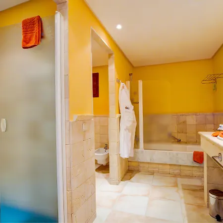 Sbh Palace Thalasso & Κόστα Κάλμα